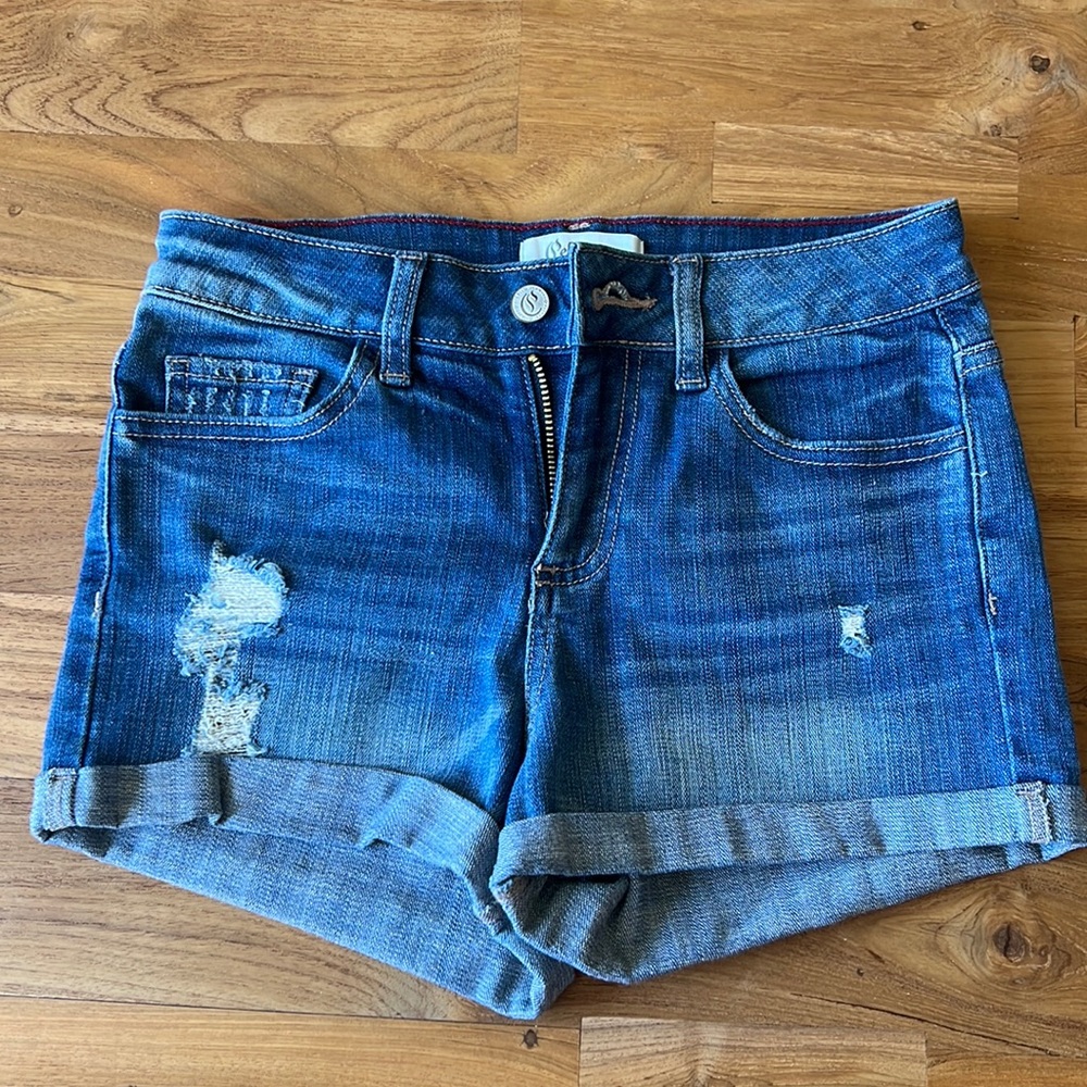 Small Jean shorts